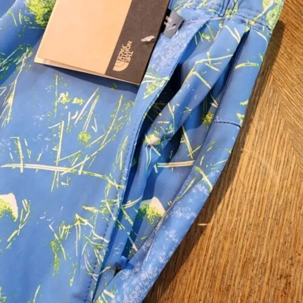 The North Face Flash Dri Men's Wander Swim Shorts‎ Small Blue Green Standard Fit